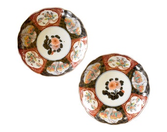 Pair of Antique Early 19th-Century Japanese Imari Plates