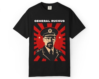 Schwarzes T-Shirt mit General Ruckus-Porträt | Vintage-Propaganda-Stil