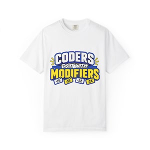 T-shirt met de tekst "Coders Do It With Modifiers" | Grappig cadeau voor medische codeerders | Humor over CPT-codering | Cadeau voor CPC-codeerders