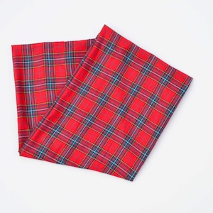 Tartan Infinity Schal, Freundin Geschenk, Geschenk für sie, kuscheliger Schal, Weihnachtsschal, Winterschal, karierter Schal, Rindstuch, roter Tartan,