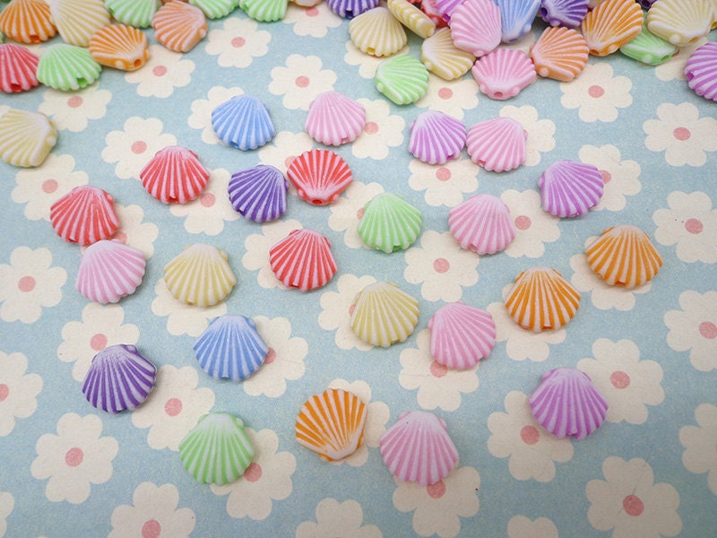 100PCS Mixed Color tiny plastic shell shape beads