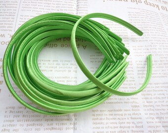 SALE--20 pcs Plastic Headband With Green  Cloth Covered 10mm Wide