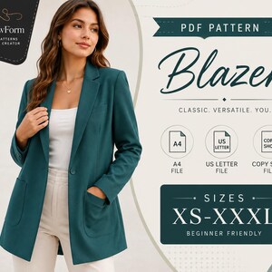 Può includere: Un cartamodello PDF per un blazer color verde acqua con chiusura a un bottone e due tasche frontali applicate. Il testo include TheSewForm, PDF PATTERN, Blazer, CLASSIC. VERSATILE. YOU., A4, US LETTER, COPY SHOP, SIZES XS-XXXL, BEGINNER FRIENDLY.
