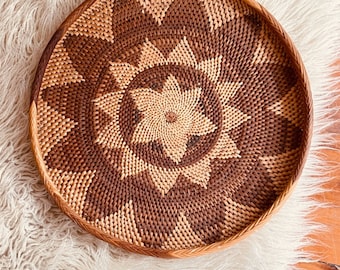 Vintage woven grass Buka / tray flat basket Papua New Guinea