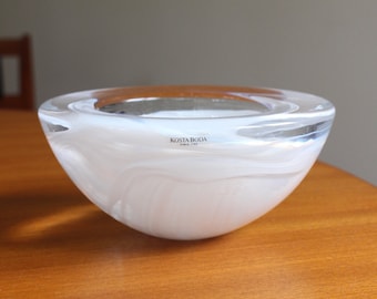 Kosta Boda 'Atoll' White Art Glass Medium Bowl by Anna Ehrner Sweden