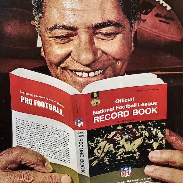 Vince Lombardi Green Bay Packers 1970 Reading Official NFL Record Book 1970 Color Photo Smiling Face and Hands 10x8 Ready to Frame