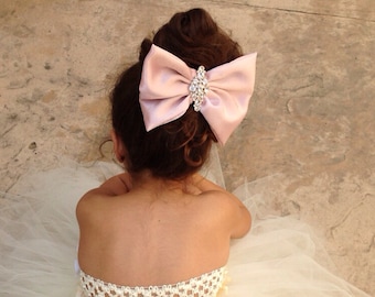 Blush Pink Elegant Pink Big Bow Hair Clip de Isabella Couture - TODOS LOS COLORES