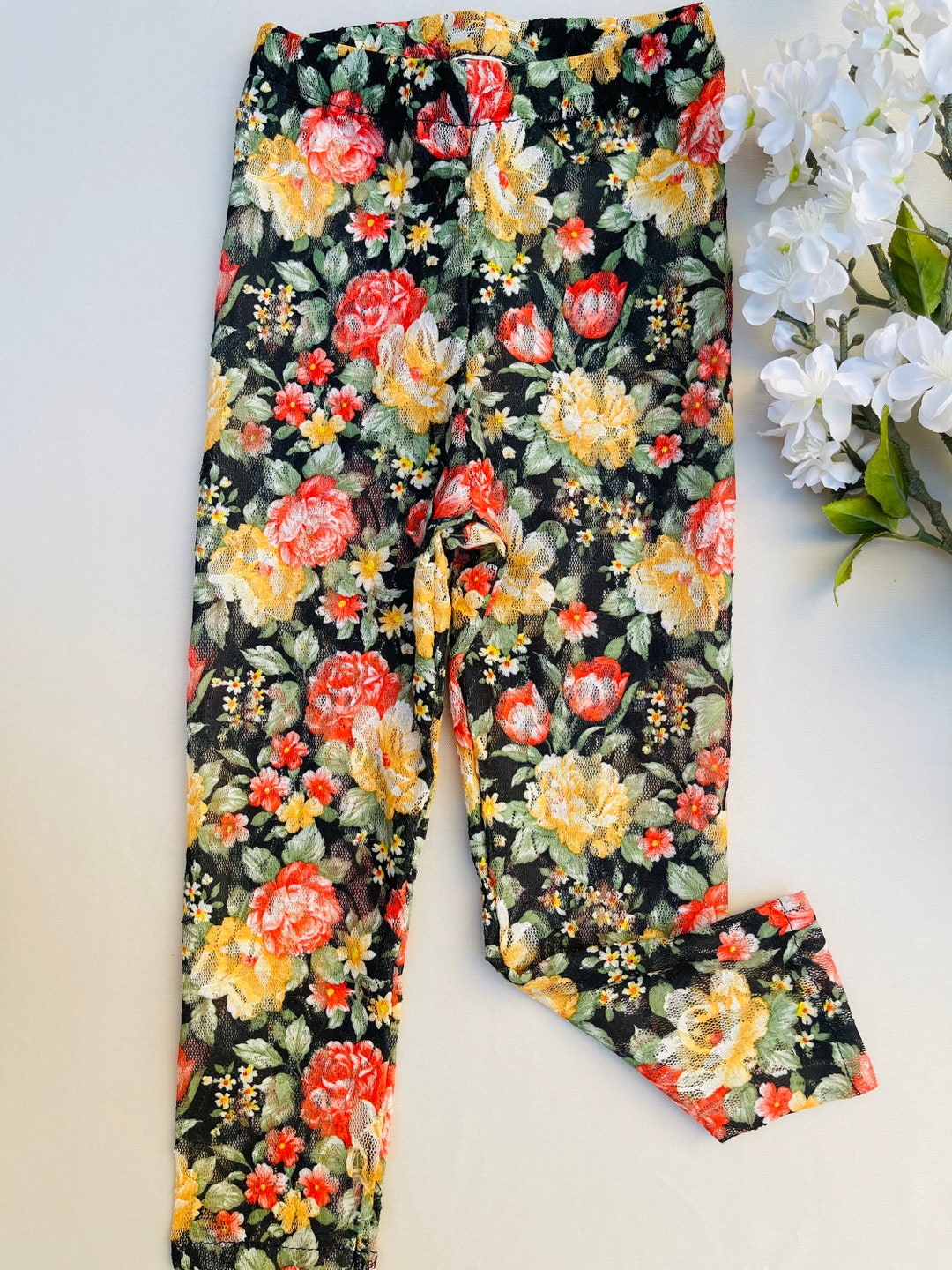 Floral Pattern Lace Leggings