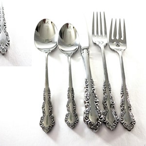 Vintage Oneida Shelley 5 Piece Stainless Flatware Sets