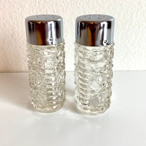 Vintage Windsor Clear Salt and Pepper Shakers Federal Glass / Clear Glass