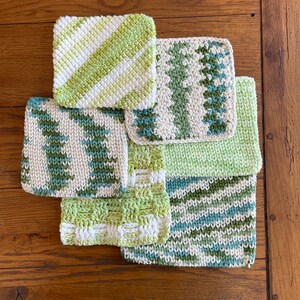 Potholder Set in shades of green and white