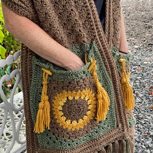 Sunflower Pocket Shawl Crochet Pattern image 9