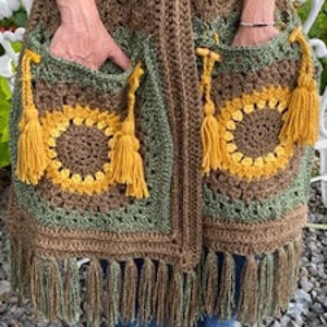 Sunflower Pocket Shawl Crochet Pattern image 3
