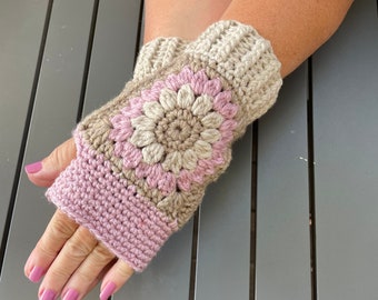 Sunflower Fingerless Gloves in shades of pink, tan and brown