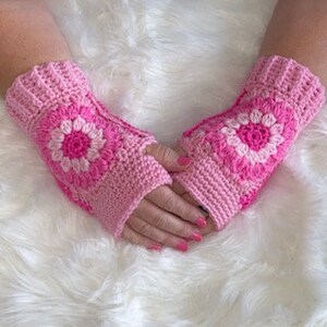 Sunflower Fingerless Gloves Crochet Pattern image 2