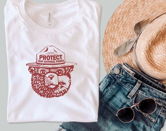 Smokey Bear "Protect Our Forests" Graphic T-Shirt - Heather Green