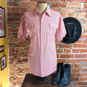 1980s Vintage Pink Plaid Western Shirt Men&#39;s Cowboy Style Short Sleeve Pearl Snap Shirt by Ruddock Shirts - Size 17-1/2 XL