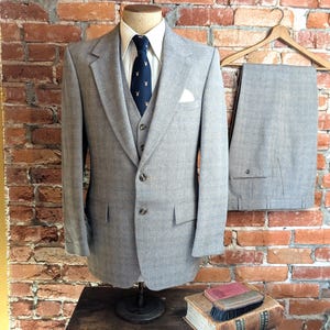 1970s 3 Piece Plaid Suit Men&#39;s Vintage Disco Era Gray & Beige Polyester Suit Jacket, Vest and Pants Comfort Suit by Sears -Size 40 (MEDIUM)