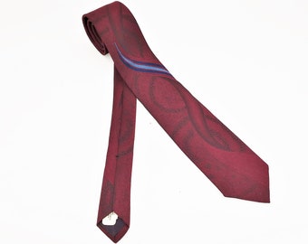 1980s Vintage Red Skinny Necktie Narrow Men's Vintage Tie with woven mod designs by RETRO