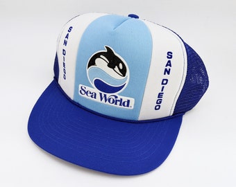 1986 Vintage Men's SEA WORLD San Diego, California Baseball Cap Trucker Hat MINT Unworn Condition Adjustable Adult Size Shamu Whale