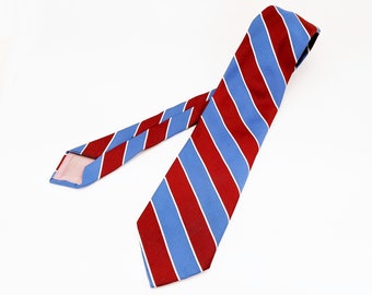 1970s Disco Era Wide Men's Necktie Vintage Red, White & Blue All Polyester Woven Striped Tie by Pulitzer for Woody's