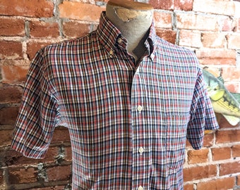 1960s Colorful Plaid Men's Shirt Vintage Short Sleeve Button Down Collar Cotton/Poly Blend Shirt by Royal Knight - Size MEDIUM