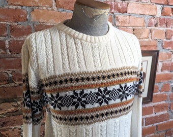 1970s-80s Men's Knit Acrylic Sweater Vintage Cream Pullover Cable Knit Ski Sweater with Brown Snowflake Designs by ROB WINTER - Size MEDIUM