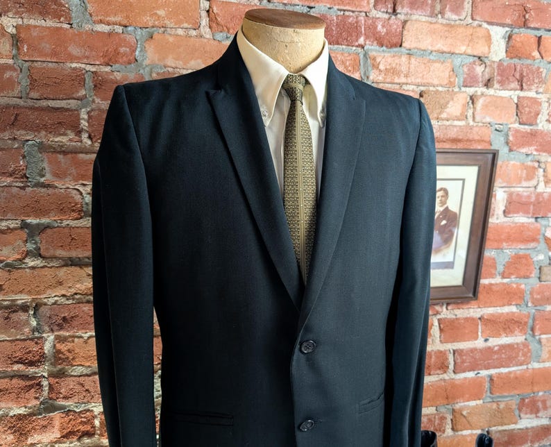 1960s Black Blazer Jacket | JFK Era Sport Coat | Narrow Peak Lapels | Mad Men Mod | Vintage Eagle Clothes Kansas City - Size 42 (LARGE) image 6