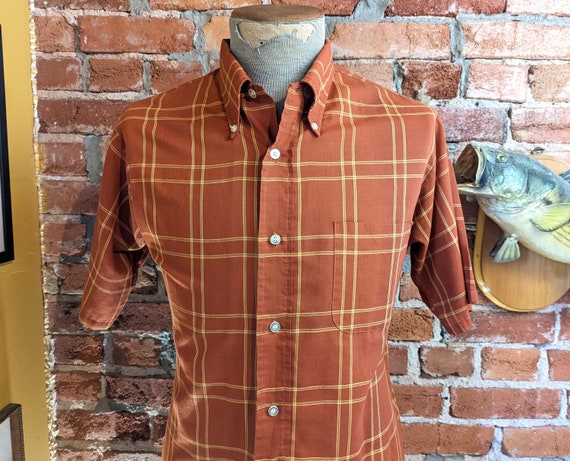 1960s Plaid Men's Shirt Vintage Short Sleeve Butt… - image 3