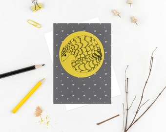 Tarjeta de pangolín, tarjeta de animales en peligro de extinción, tarjeta de amante de los animales, tarjeta de pangolín lindo, tarjeta de cualquier ocasión, tarjeta de animal lindo, interior en blanco, amarillo gris