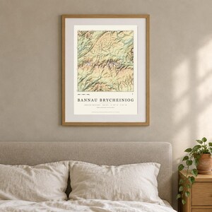 Stampa incorniciata della mappa dei Brecon Beacons, decorazione murale con rilievo topografico, regalo per escursionisti del Galles, pronta per essere appesa, 30 x 40 cm.