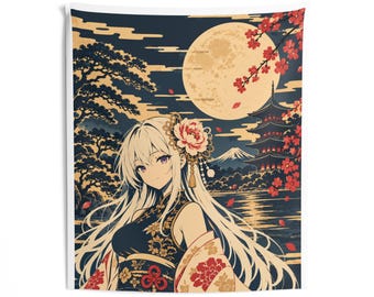 Könnte beinhalten: Ein rechteckiger Wandteppich mit einer Anime-Figur mit langem weißem Haar und einem floralen Haar-Accessoire. Der Hintergrund zeigt einen Vollmond, eine Pagode, einen Berg und Kirschblütenzweige vor einem dunkelblauen Nachthimmel.