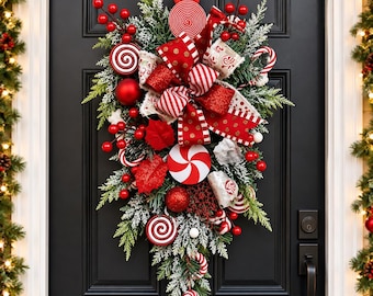 Ghirlanda natalizia per la porta d'ingresso, decorazione invernale per il portico con bacche di pino, decorazione invernale per la porta, regalo di inaugurazione della casa in stile rustico per Natale