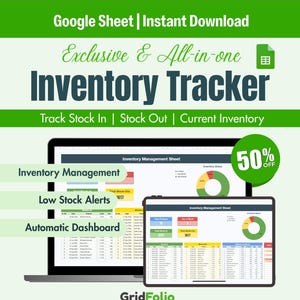 Puede incluir: Un rastreador de inventario digital para Google Sheets con una computadora portátil y una tableta que muestran un panel de gestión de inventario con gráficos, tablas y campos de datos, incluyendo etiquetas de texto para funciones clave.