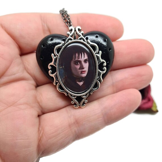 Lydia Deetz Beetlejuice necklace