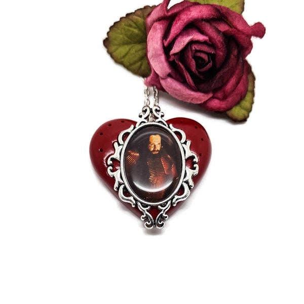 Collier coeur Dracula Red Armor Horror Halloween de Bram Stoker