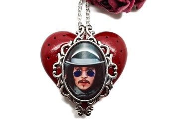 Collar de corazón de Halloween con el joven vampiro Gary Oldman y Drácula de Bram Stoker