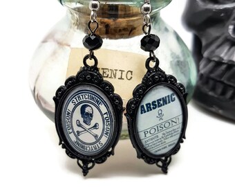Halloween Poison Apothecary label earrings, poison warning labels, skull and crossbones earrings, The Poisoners Handbook earrings