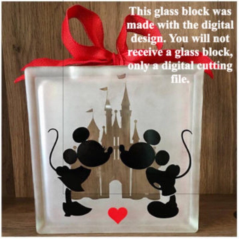 Download Kissing Mickey & Minnie Disney Castle Heart SVG DXF PNG ...