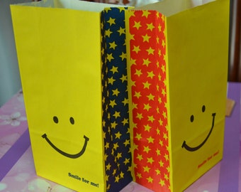 A Set of 16 Japanese Kraft Gift Bags - Smile For me