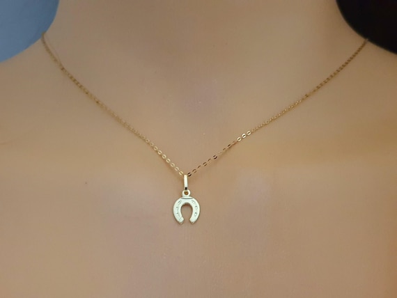 Delicate Horseshoe Necklace | Lucky Gift | Lucky Charm Pendant