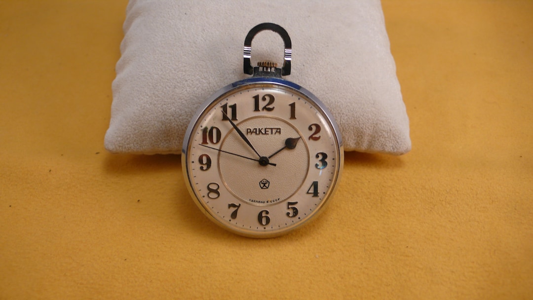 Raketa Seltene Taschenuhren Rare Brand Sekonda Raketa Watch/F - Main Image