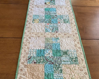 Handmade green & cream patchwork table runner, green table topper,green centerpiece quilted table decor, Spring centerpiece
