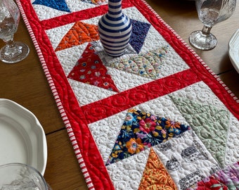 Quilted Table Runner: Red Floral Fabric, Flying Geese Block