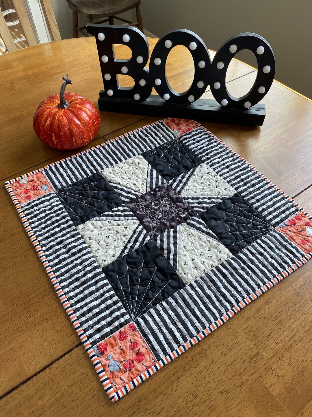 Halloween Quilted Table Topper, Halloween Centerpiece , Autumn Decorating, Halloween Decorations