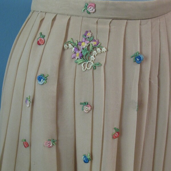 Vintage 1950's Nude Silk Chiffon Skirt Applique Pleats Ingrid Michele Montreal Romantic
