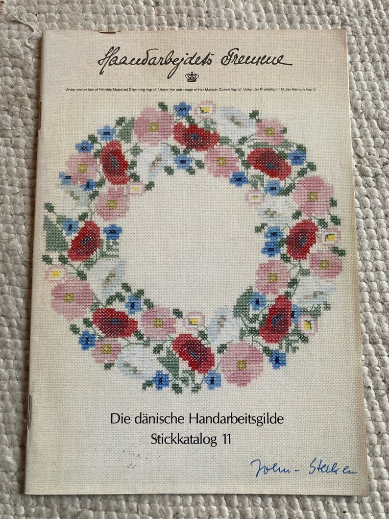 various booklets with embroidery instructions 9