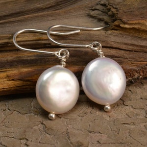 Weiße Perlen Ohrringe, Süßwasserperlen Ohrringe, Sterling Silber Schmuck, Creme Perlen Schmuck, handgemachte Perlen Ohrringe