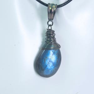 blue flash labradorite pendant, free form gemstone necklace, wirewrapped sterling silver pendant, genuine gemstone statment necklace