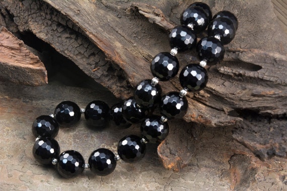 Black onyx bead necklace deals